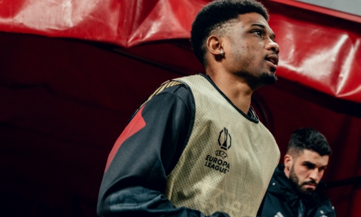 Screenshot_24-1-2025_134121_x.com Manchester United and Tottenham Secure Crucial Europa League Victories