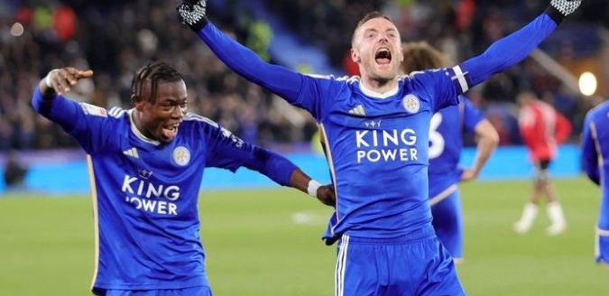 Leicester City Ends Losing Streak with Stunning Comeback Against Tottenham Leicester City finally put an end to their seven-game losing streak in the Premier League with a thrilling 2-1 comeback win against Tottenham Hotspur