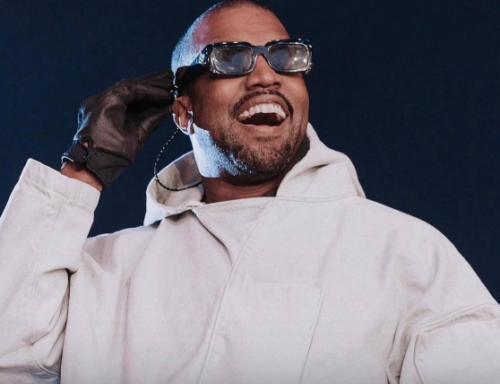 Kanye West Announces Return to Billionaire Status Kanye West, who now goes by Ye, has made headlines again with his bold claim of returning to billionaire status.