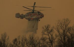 S. Korea Wildfire Crisis: Choppers and Troops Deployed South Korea Wildfire Crisis: Choppers and Troops Deployed