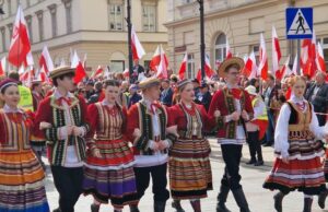 Poland Celebrates 1000 Years of Royal Heritage Amid Political Campaigning Poland Celebrates 1000 Years of Royal Heritage Amid Political Campaigning