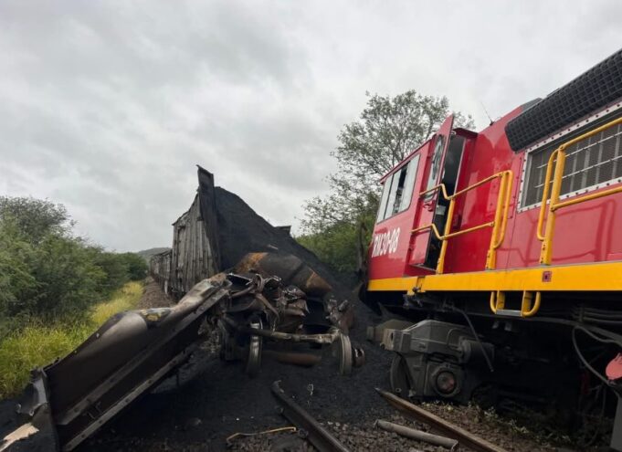 Dozen Injured in Train Collision Between Beitbridge and Bulawayo Dozen Injured in Train Collision Between Beitbridge and Bulawayo