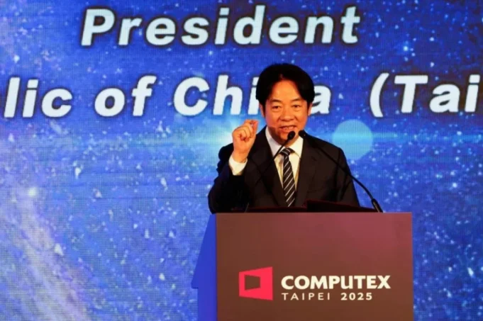 Taiwan Stresses Peace with China but Vows to Keep Taiwan Ready