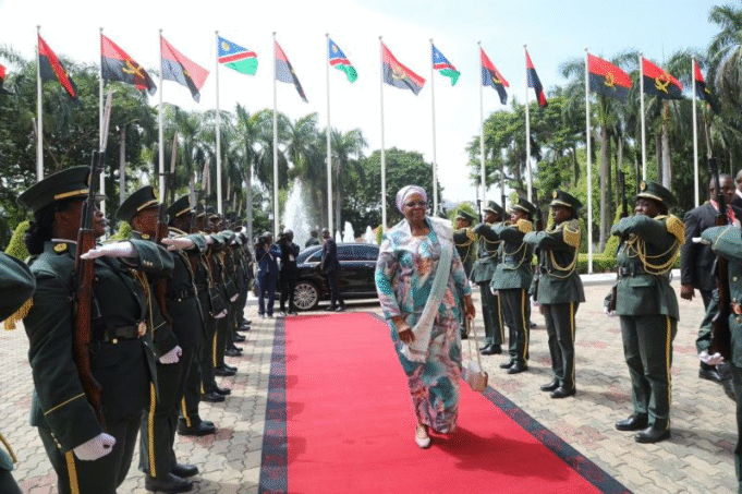 Historic First: All-Female Guard of Honour Welcomes Namibia’s President Ndaitwah in Angola Historic First: All-Female Guard of Honour Welcomes Namibia’s President Ndaitwah in Angola