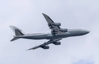 Trump Faces Scrutiny Over Reported Plans to Use Qatari Jet as Temporary Air Force One