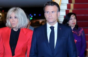 Brigitte Macron’s Plane Door Gesture Sparks Buzz Online