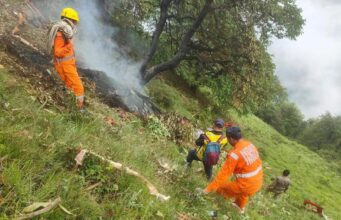 Helicopter Crash in Uttarakhand’s Himalayas Kills Seven Hindu Pilgrims Helicopter Crash in Uttarakhand's Himalayas Kills Seven Hindu Pilgrims