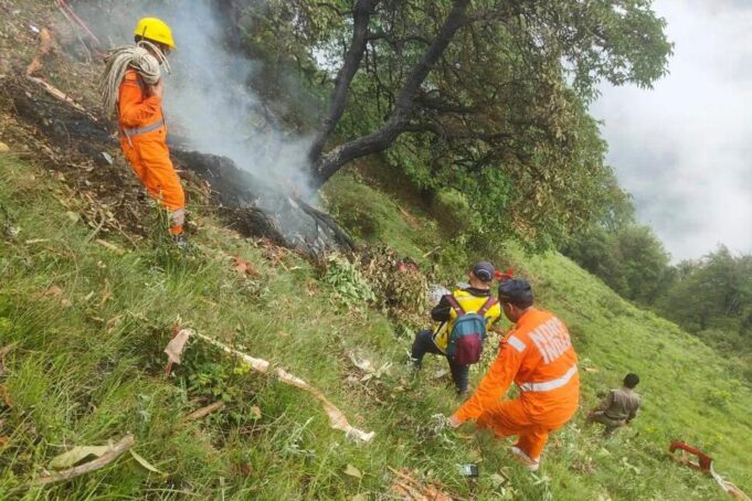 Helicopter Crash in Uttarakhand’s Himalayas Kills Seven Hindu Pilgrims Helicopter Crash in Uttarakhand's Himalayas Kills Seven Hindu Pilgrims