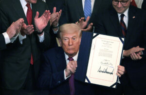 Trump Signs Executive Order to Lift Longstanding Sanctions on Syria Trump Signs Executive Order to Lift Longstanding Sanctions on Syria