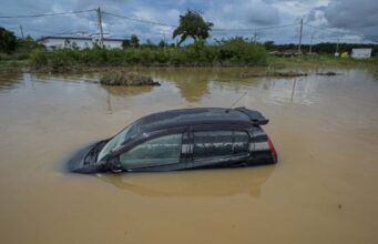 Dad declares, “I know my boy is dead,” as 49 flood victims arrive in south africa Dad declares, "I know my boy is dead,"