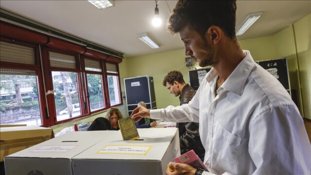 Italy votes on four amendments