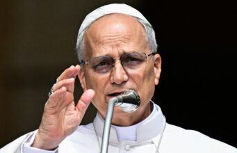 Thousands Gather for Pope Leo’s Inaugural Angelus Prayer Thousands Gather for Pope Leo's Inaugural Angelus Prayer