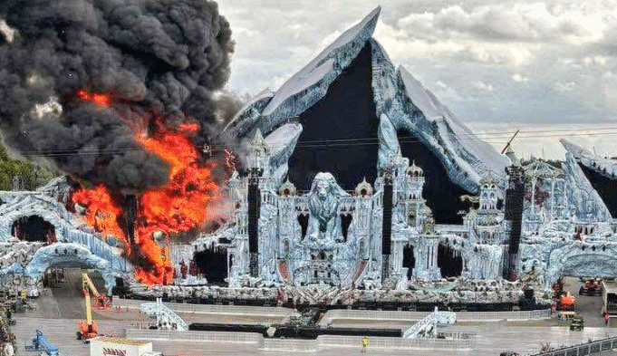 Massive Blaze Destroys Tomorrowland Main Stage in Belgium Before Festival Massive fire destroys Tomorrowland main stage in Belgium ahead of festival