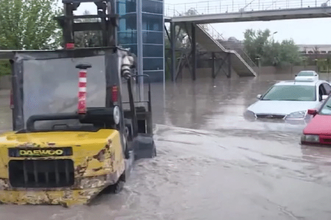Storm Daniel Triggers Severe Flooding in Greece, Turkey, and Bulgaria Storm Daniel Triggers Severe Flooding in Greece, Turkey, and Bulgaria