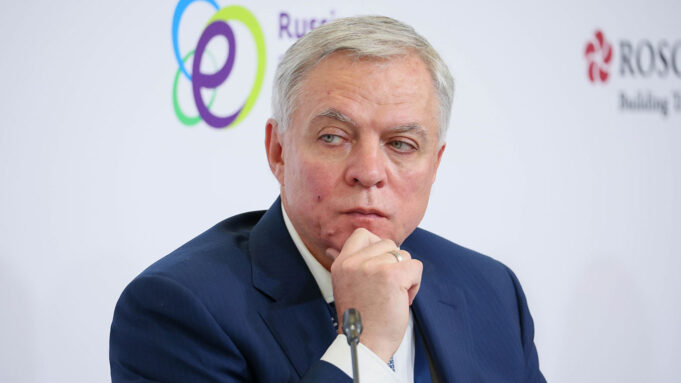 Top Russian Oil Executive Found Dead After Falling from Moscow Window Top Russian Oil Executive Found Dead After Falling from Moscow Window