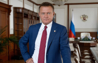 Who Was Roman Starovoit, the Former Transportation Minister Found Dead in an Apparent Suicide? Who Was Roman Starovoit, the Former Transportation Minister Found Dead in an Apparent Suicide?