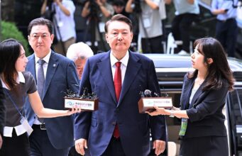 South Korean Court Issues Arrest Warrant for Former President Yoon Over Martial Law Attempt South Korean Court Issues Arrest Warrant for Former President Yoon Over Martial Law Attempt