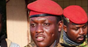 Niger Soldiers Killed in Fierce Jihadist Attacks Near Burkina Faso Border 10 soldiers killed, 15 injured in two separate attacks near Burkina Faso border. Assaults took place in Bouloundjounga and Samira areas, Gotheye department. 41 attackers also killed during fierce gun battles. Samira hosts Niger’s only large-scale gold mine. Security tightened as jihadist threats persist in the volatile tri-border zone. Twin Attacks Leave Soldiers Dead Niger’s government has confirmed the deaths of ten soldiers and fifteen others injured following coordinated attacks by suspected jihadist fighters near its western border with Burkina Faso. The ambushes occurred on Thursday in Bouloundjounga and Samira, both in Gotheye—a hotspot for extremist violence. Heavy Clashes with Dozens Killed According to Defence Minister General Salifou Modi, the attacks were launched by “several hundred mercenaries” and happened at the same time. Addressing the public on national TV, he noted that Nigerien troops fought back strongly, killing 41 attackers. “On the enemy side, 41 mercenaries were neutralised,” said General Modi. Strategic Region Under Threat The two villages lie within the tri-border zone connecting Mali, Burkina Faso, and Niger, a region where terror groups affiliated with ISIS and Al-Qaeda have caused unrest for years. Despite increased military efforts, these groups continue to exploit the porous borders and local tensions. Samira Mine in the Crosshairs Samira village, one of the targets, is also home to Niger’s only industrial gold mine. The site has faced repeated threats. In May 2025, eight workers were killed when a roadside bomb hit their vehicle, an attack blamed on jihadist militants. Government Response and Rising Tensions Since the military junta took power in July 2023, Niger has stepped up security patrols, especially in western regions. But the government admits the situation remains fragile. Authorities say they are working to tighten protection around key economic assets like the Samira mine and improve the country’s overall counterterrorism strategy.