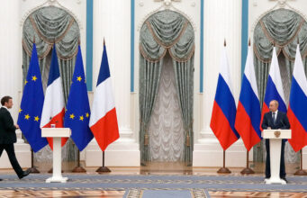 Macron Advocates for Ceasefire in Ukraine During First Conversation with Putin Since 2022 Macron Advocates for Ceasefire in Ukraine