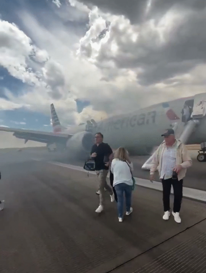 One injured after DIA passengers evacuated from American Airlines flight One injured after DIA passengers evacuated from American Airlines flight