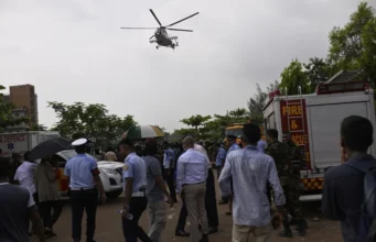 20 killed when a Bangladesh Air Force training plane crashes into a Dhaka school 20 killed when a Bangladesh Air Force training plane crashes into a Dhaka school