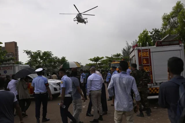 20 killed when a Bangladesh Air Force training plane crashes into a Dhaka school 20 killed when a Bangladesh Air Force training plane crashes into a Dhaka school
