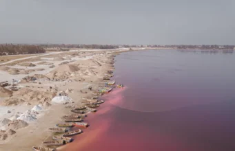 Pink Waters of Lac Rose in Senegal Make a Comeback After Nearly Three Years Pink Waters of Lac Rose in Senegal Make a Comeback After Nearly Three Years