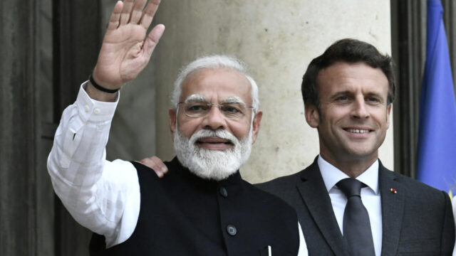 Modi and Macron Vow Closer Ties as Trump Presses India on Russian Oil