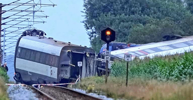 No new casualties have been found. According to DW, Danish Prime Minister Mette Frederiksen expressed regret over the incident. Transport Minister Thomas Danielsen emphasized the need to prepare a report on the causes of the accident. The investigation aims to determine whether warning signals at the crossing were functioning at the time of the collision.