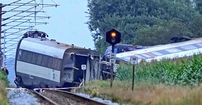Train and truck collision in Denmark No new casualties have been found. According to DW, Danish Prime Minister Mette Frederiksen expressed regret over the incident. Transport Minister Thomas Danielsen emphasized the need to prepare a report on the causes of the accident. The investigation aims to determine whether warning signals at the crossing were functioning at the time of the collision.