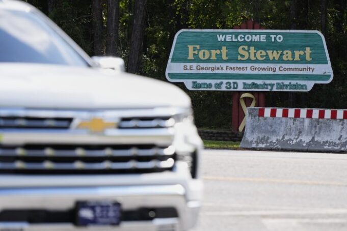 Army sergeant shot 5 soldiers before he was tackled and arrested at Fort Stewart, officials say Army sergeant shot 5 soldiers before he was tackled and arrested at Fort Stewart, officials say