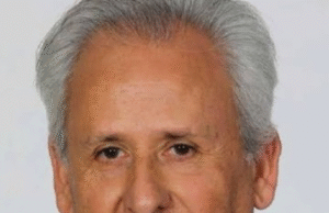 Acting police minister vows relentless manhunt for cop killer Jabulani Moyo Jabulani Thabang Moyo, awaiting trial for business robbery, is now accused of murdering two detectives.