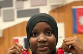 Nigerian teenager wins global English competition Nigerian teenager wins global English competition