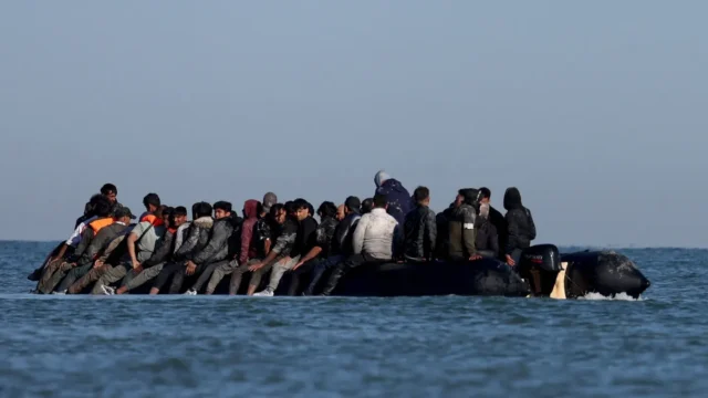 Uganda signs deal to temporarily host asylum seekers rejected by Netherlands