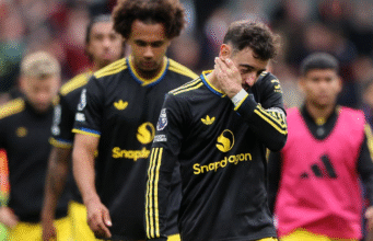 Bruno Fernandes misses penalty as Man United loses 1-3 to Brentford in Premier League Bruno Fernandes misses penalty as Man United loses 1-3 to Brentford in Premier League