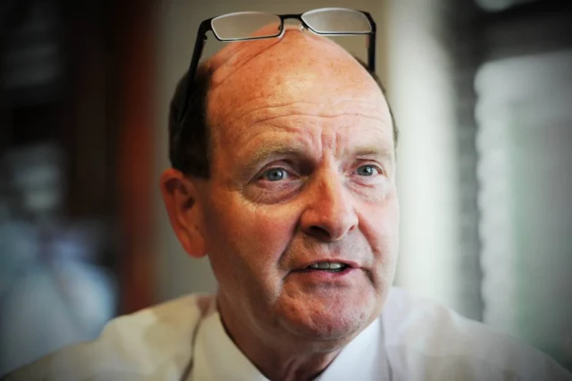 KZN police boss Mkhwanazi sues forensic investigator Paul O'Sullivan for R5 million over defamation claims