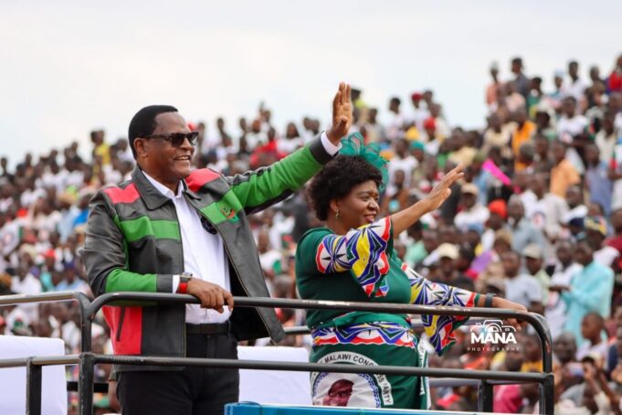 Malawi court authorizes a search of former President residence over claims he unlawfully kept state security dogs Malawi court authorizes a search of former President residence