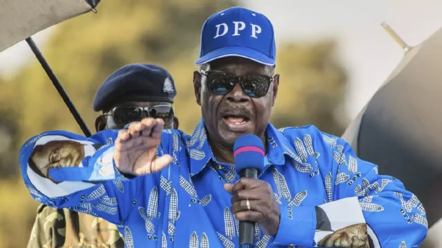 Former Malawi President Takes Initial Lead in Elections