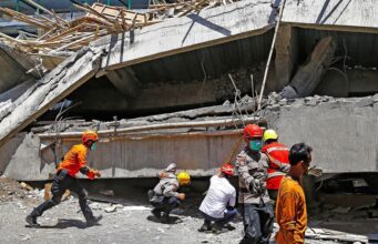 Indonesia school collapse death toll rises to 36, search for bodies continues Indonesia school collapse death toll rises to 36, search for bodies continues