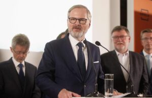 Czech billionaire ex-PM’s party tops parliamentary vote Czech billionaire ex-PM's party tops parliamentary vote