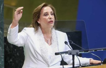 Peru’s president impeached by Congress, legislature chief sworn Peru's president impeached by Congress, legislature chief sworn