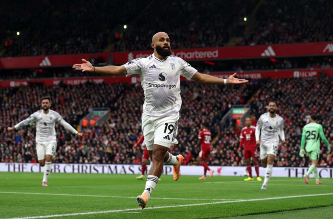 ‘Weak link’ – Roy Keane swipe at Man Utd star backfires in Liverpool win ‘Weak link’ – Roy Keane swipe at Man Utd star backfires in Liverpool win