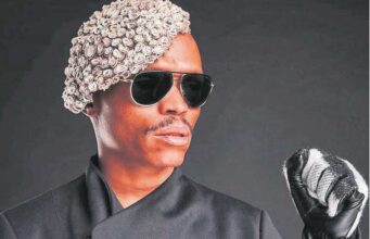 Somizi Mhlongo’s company nowhere to be found as sheriff attempts to execute court order Somizi Mhlongo’s company nowhere to be found as sheriff attempts to execute court order