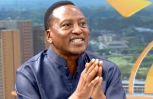 Senator Onyonka Blasts President Ruto Over Raila Tribute, Calls Him a Hypocrite Royal Media Services (RMS) Chairman Dr. S.K. Macharia on Thursday paid a heartfelt visit to the family of the late former Prime Minister, the late Raila Odinga, at their home in Kang’o ka Jaramogi, Siaya County, where the opposition leader was laid to rest on Sunday. Accompanied by Siaya Governor James Orengo and Homa Bay Governor Gladys Wanga, Dr. Macharia visited Odinga’s gravesite before proceeding to the family’s Opoda farm home in Bondo, where he met Ida Odinga, the widow of the late statesman. “I came to pat Ida’s back on the loss of her husband, who is also my dear younger brother. We go back with Ida and Raila during Jaramogi’s time,” Dr. Macharia said, referring to Kenya’s first Vice President, Jaramogi Oginga Odinga, Raila’s father. “He told me to take care of his two sons, Raila and Oburu, as I am older than them, and we have been close ever since because they are my brothers,” he added. Abuga Makori EGH, MBE Abuga Makori EGH, MBE @abuga_makori · Follow SK Macharia was a true friend of Rt. Hon. Raila Odinga. He landed at Kang’o ka Jaramogi to mourn with the family. Received by Governor Wanga. 10:25 am · 23 Oct 2025 30 Reply Copy link Dr. Macharia described Odinga as “a great man, just like his father,” and assured the family of his continued support and friendship. “Take heart, Mama Ida, we are with you. The true scope of what Raila gave to this country will be known in the years to come. He gave a lot,” he said. On her part, Ida Odinga expressed deep gratitude for the visit and Macharia’s unwavering support over the decades. “He has been with us through very many journeys, and I thank him for standing with us. May God bless you abundantly,” she said. Citizen TV Kenya Citizen TV Kenya @citizentvkenya · Follow S.K Macharia mourns Raila:RMS chairman visits Raila family in Bondo#CitizenBriefs 4:12 pm · 23 Oct 2025 10 Reply Copy link The veteran media mogul, who has long been one of Odinga’s close allies, has previously described him as a visionary patriot whose courage and self-sacrifice helped shape Kenya’s democratic landscape. “My family and I have lost a family member, a great friend, and a confidant. Kenya has lost an incredible statesman and a patriot,” Dr. Macharia said last week following the announcement of Odinga’s death in India. He also recalled Odinga’s decades-long struggle for democracy, during which he endured imprisonment, exile, and persecution while championing multi-party politics and constitutional reform. Citizen TV Kenya Citizen TV Kenya @citizentvkenya · Follow Ida Odinga: I want to thank SK on behalf of the Odinga family. Our relationship with him goes back a long way to the early 1990s. SK Macharia has always been a close friend of this family. In March 1992, when I was sacked for the second time, the first person who reached out to 10:59 am · 23 Oct 2025 3.2K Reply Copy link Since Odinga’s burial on Sunday, a stream of dignitaries and political leaders have continued visiting the Odinga family to offer condolences. Among them was former President Uhuru Kenyatta, who made a private visit to the Bondo home on Monday, underscoring the late leader’s enduring legacy as a unifying figure in Kenya’s political history.