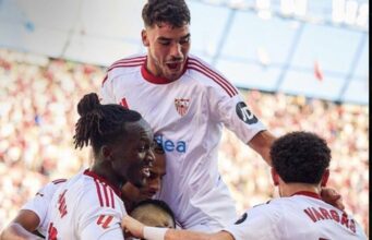 Sevilla Humiliate Barcelona in Chaotic 4-1 Clash Sevilla Humiliate Barcelona in Chaotic 4-1 Clash