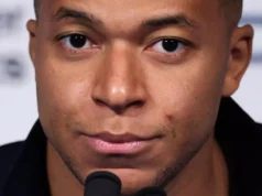 Kylian Mbappé is demanding 263 million euros from PSG, the club is asking for 440 million Kylian Mbappé is demanding 263 million euros from PSG, the club is asking for 440 million