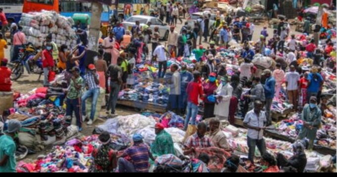 Nairobi’s Gikomba Market Comes To A Standstill As They Are Surprised After a Chinese Man Is Arrested With Fake Ksh50 Million Photo Courtesy
