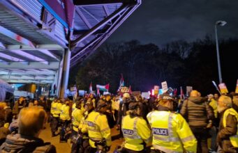 Tension at Villa Park as Pro-Palestine and Israeli Supporters Clash Before Europa League Match Tension at Villa Park as Pro-Palestine and Israeli Supporters Clash Before Europa League Match