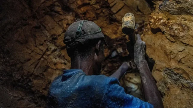 Bridge Collapse at Southeastern Congo Mine Claims More Than 30 Lives