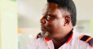 Meet ENA Coach’s Madilu System’ Driver Who Is Currently Gaining Massive Followers Online With His Unique Admirable Rhumba Style & Love Photo Courtesy